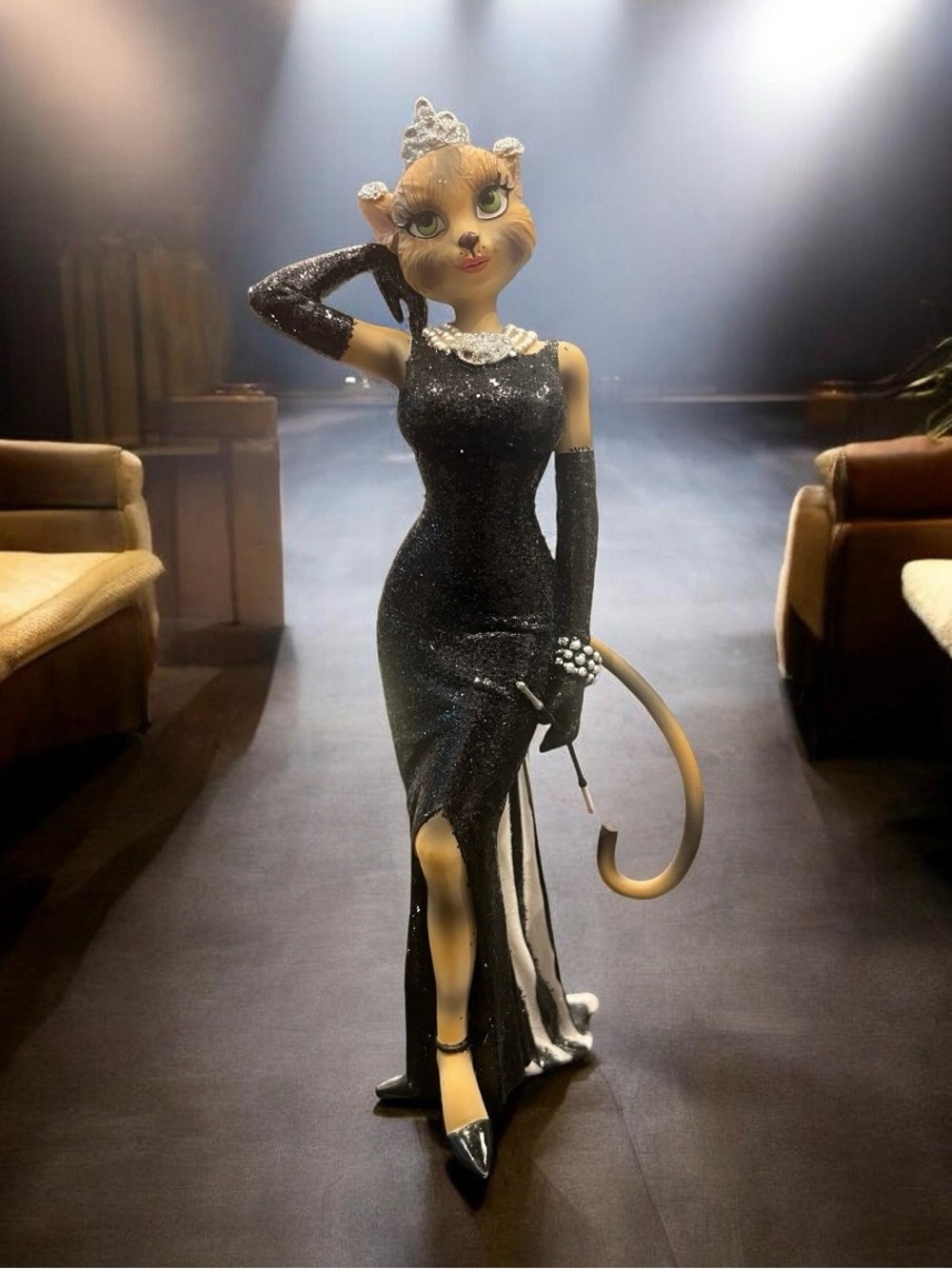 Margaret Le Van Alley CatsHollywood Katty GolightlyFigurine.